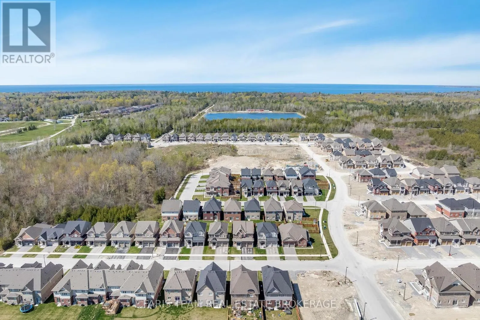 6 CLIFF THOMPSON COURT