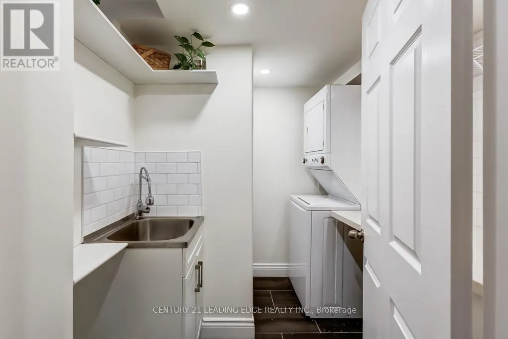 89 REGINALD CRESCENT