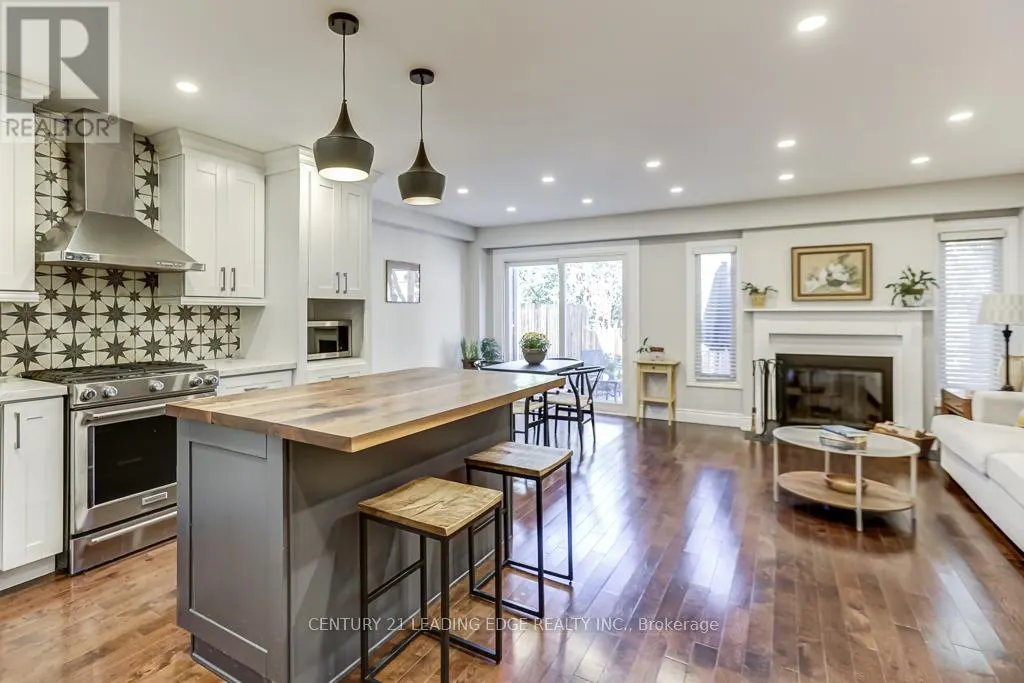 89 REGINALD CRESCENT