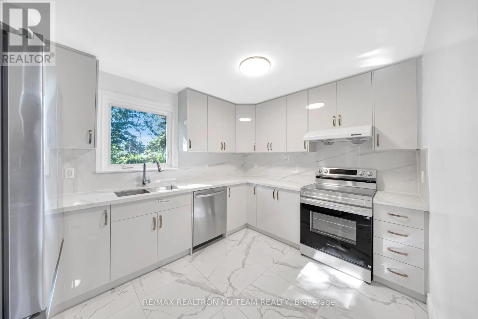 MAIN - 18 WINDRIDGE DRIVE