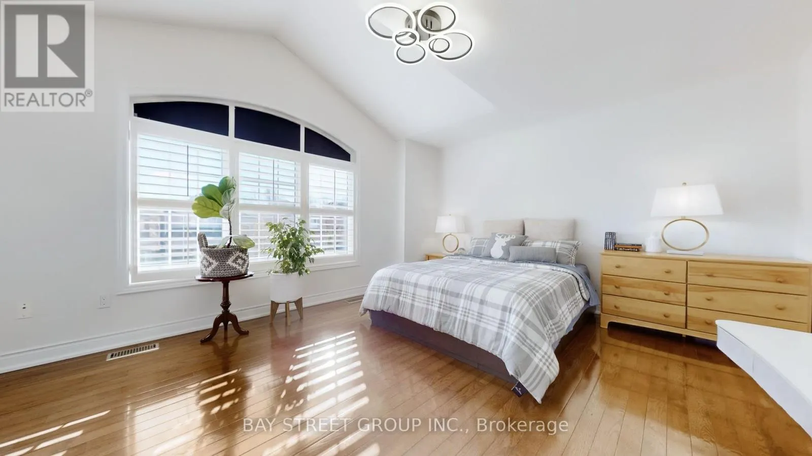 115 COLESBROOK ROAD