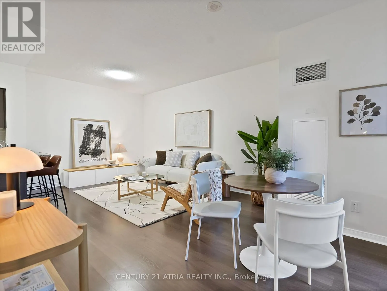 103 - 73 KING WILLIAM CRESCENT