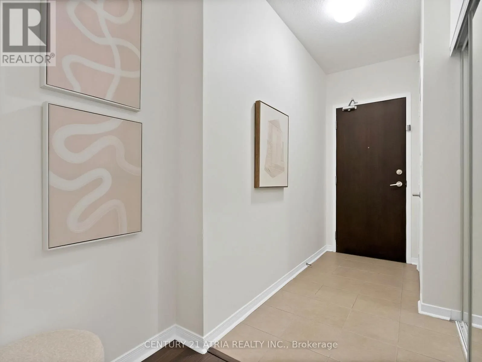 103 - 73 KING WILLIAM CRESCENT
