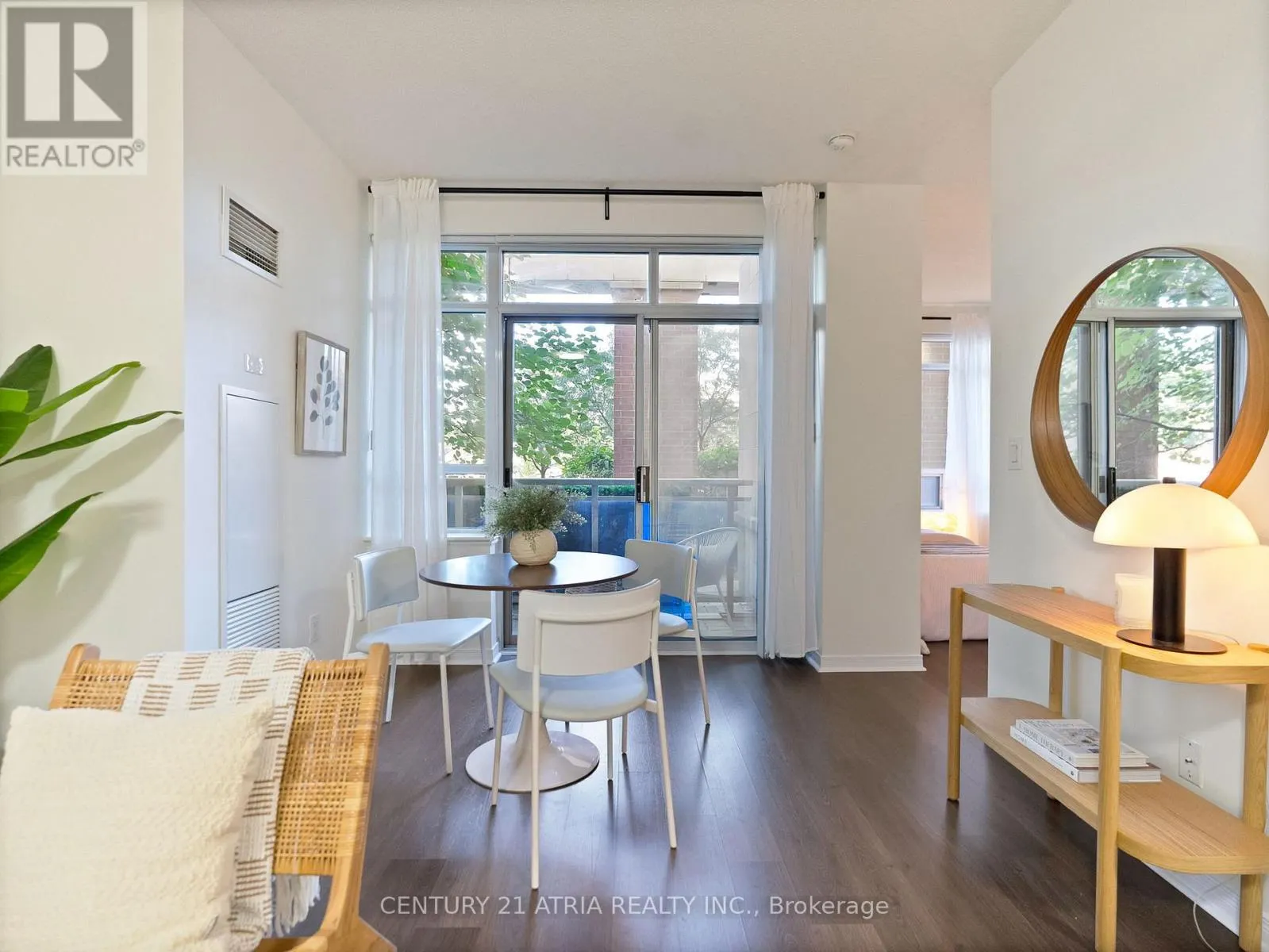 103 - 73 KING WILLIAM CRESCENT