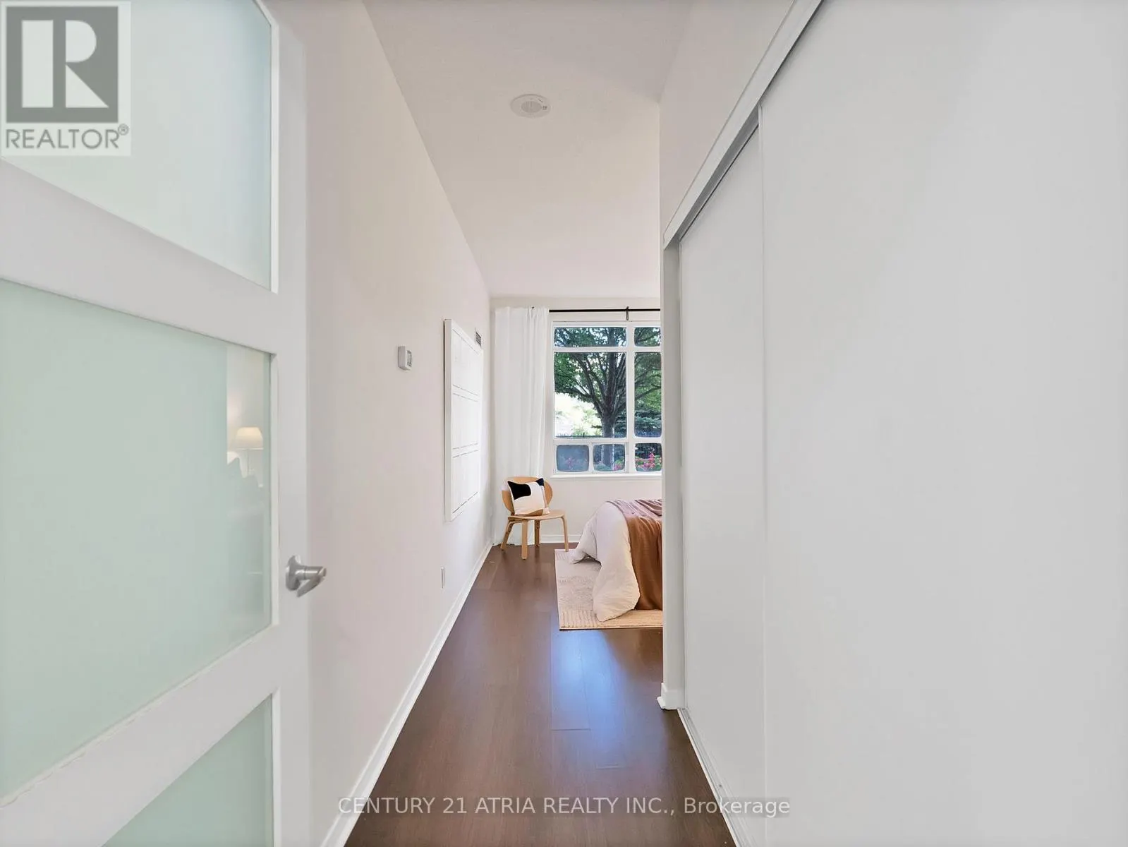 103 - 73 KING WILLIAM CRESCENT