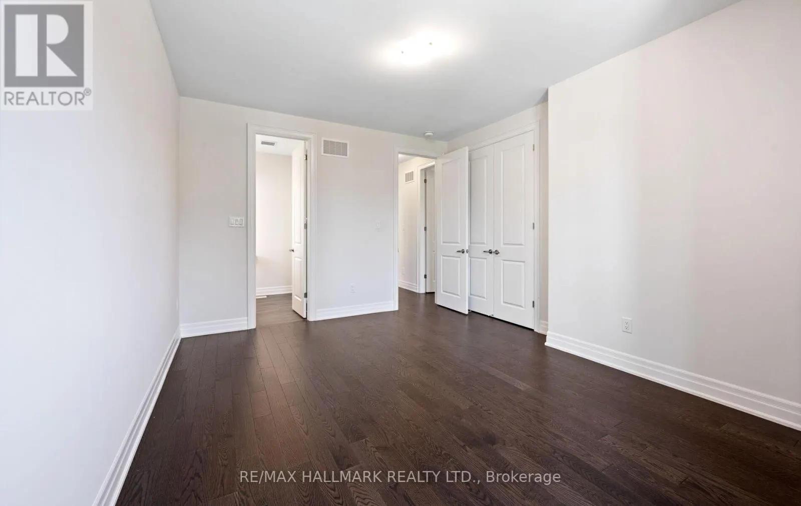 123 BOND CRESCENT