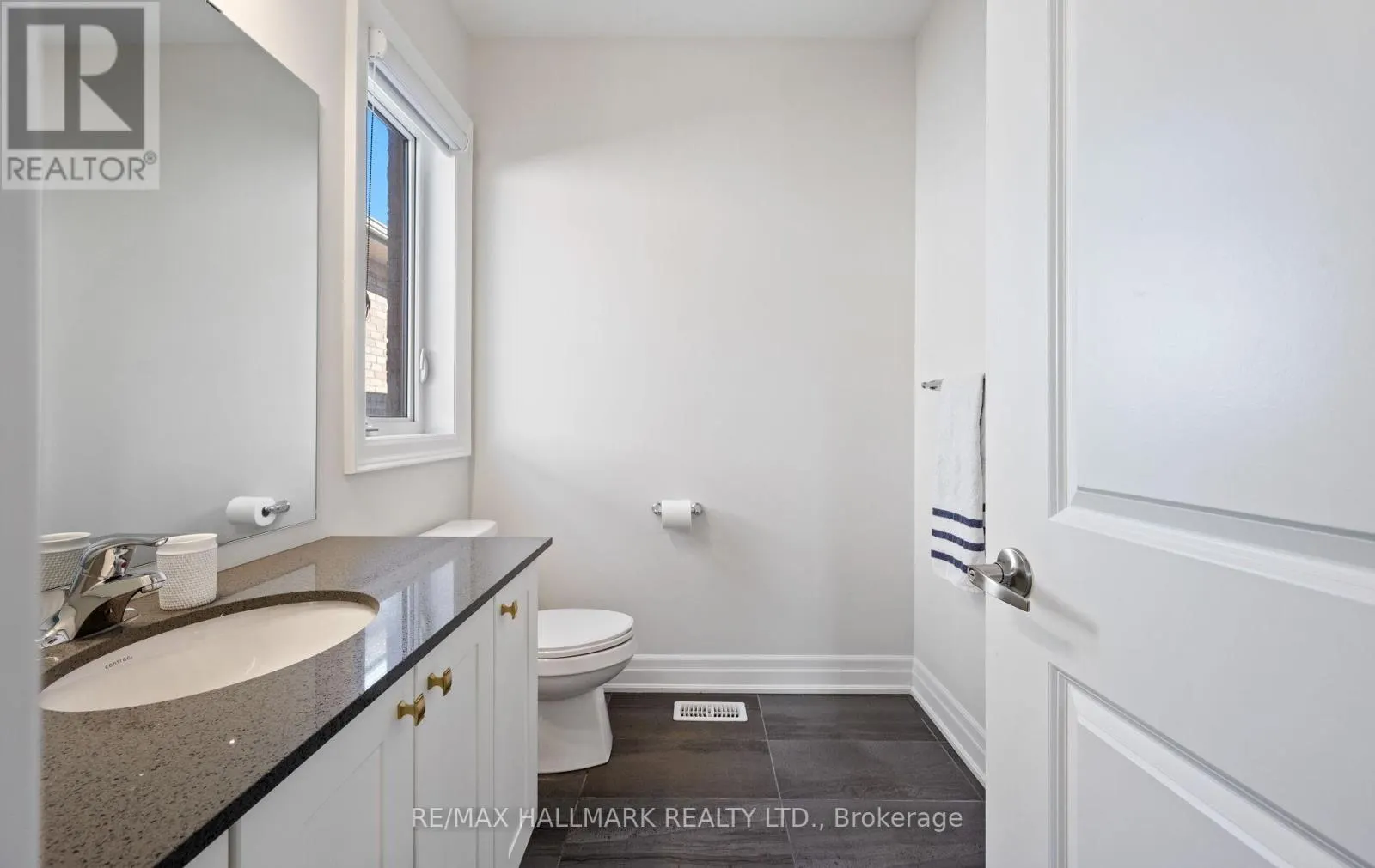 123 BOND CRESCENT