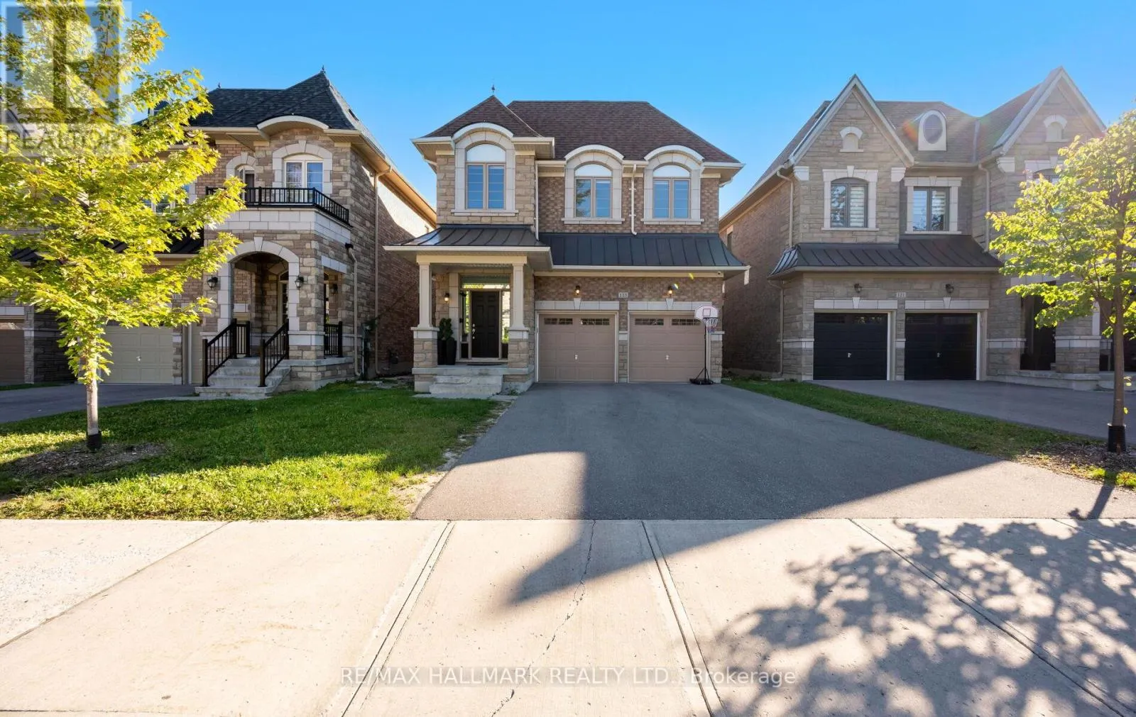 123 BOND CRESCENT