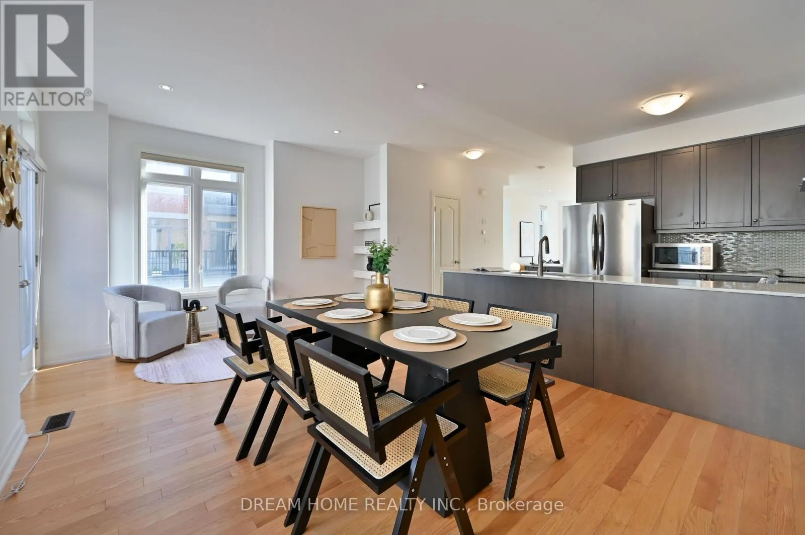 40 TEASEL WAY