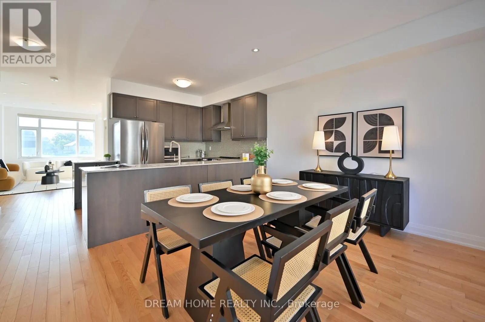 40 TEASEL WAY