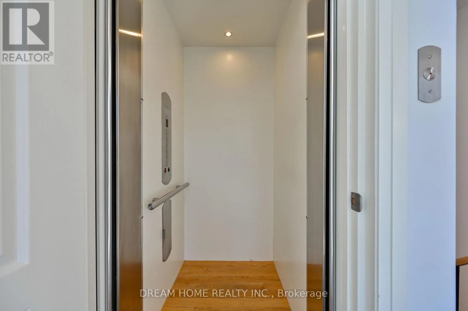 40 TEASEL WAY
