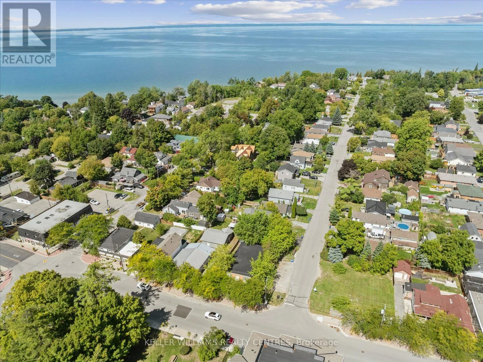 104 - 948 LAKE DRIVE E