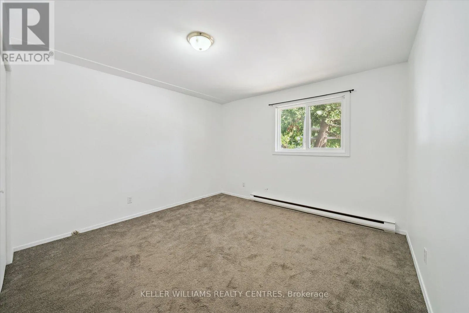 104 - 948 LAKE DRIVE E