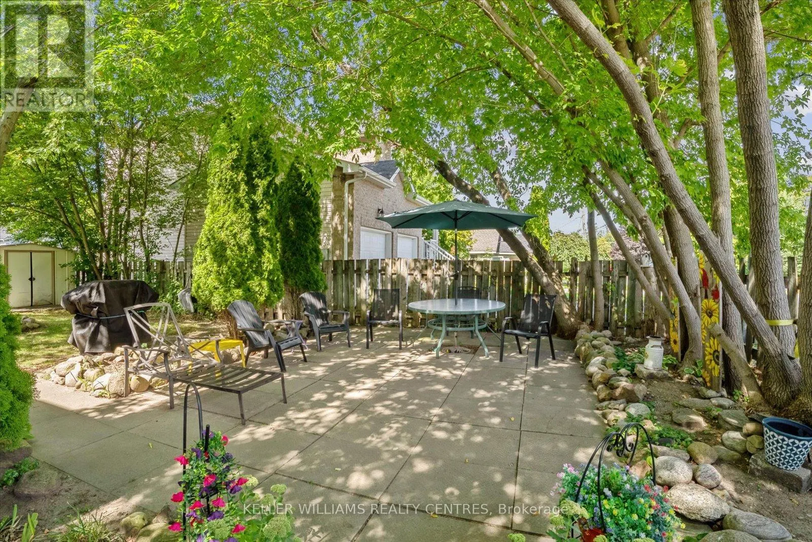 104 - 948 LAKE DRIVE E