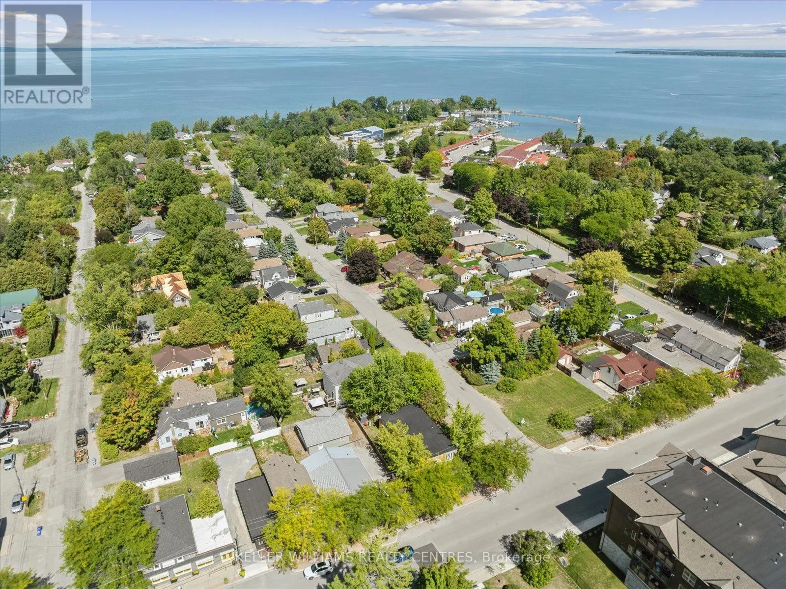 104 - 948 LAKE DRIVE E