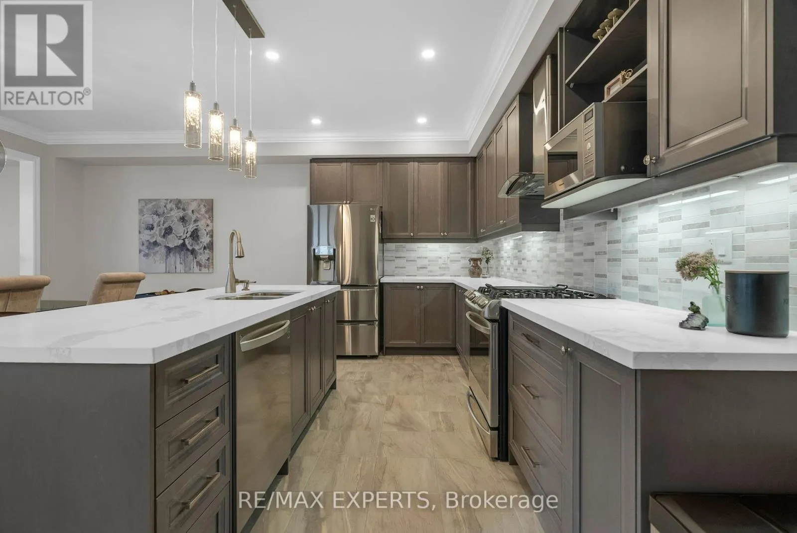 92 ROBB THOMSON ROAD