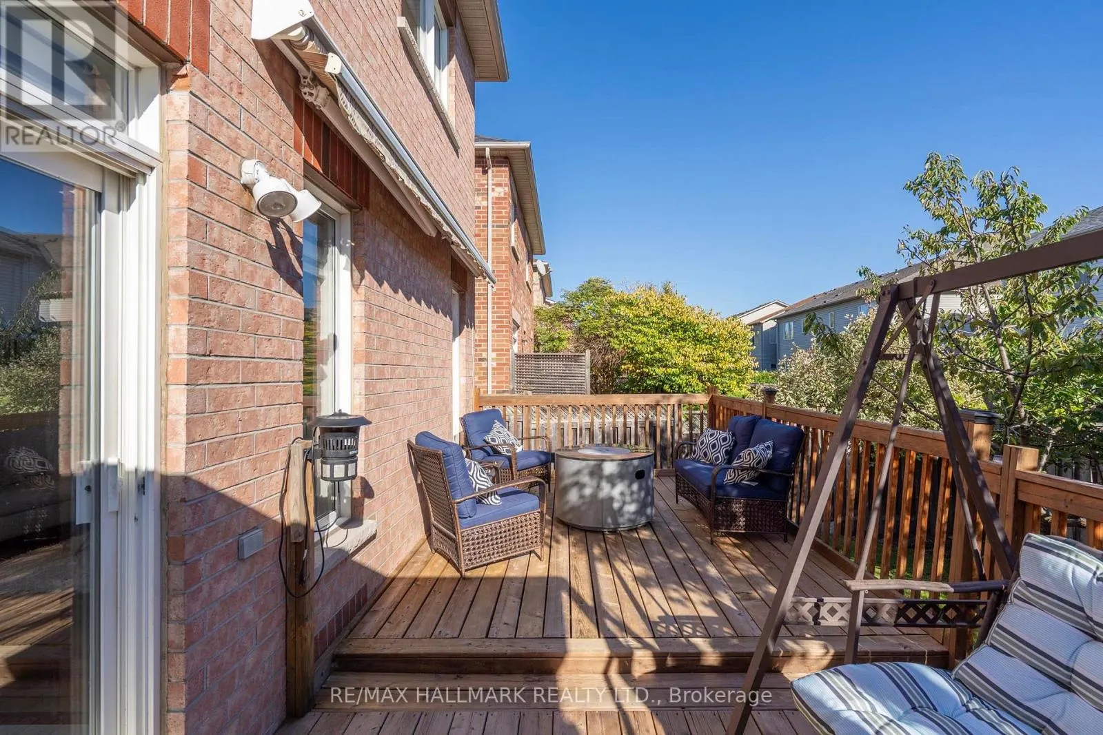 21 BROOKS AVENUE
