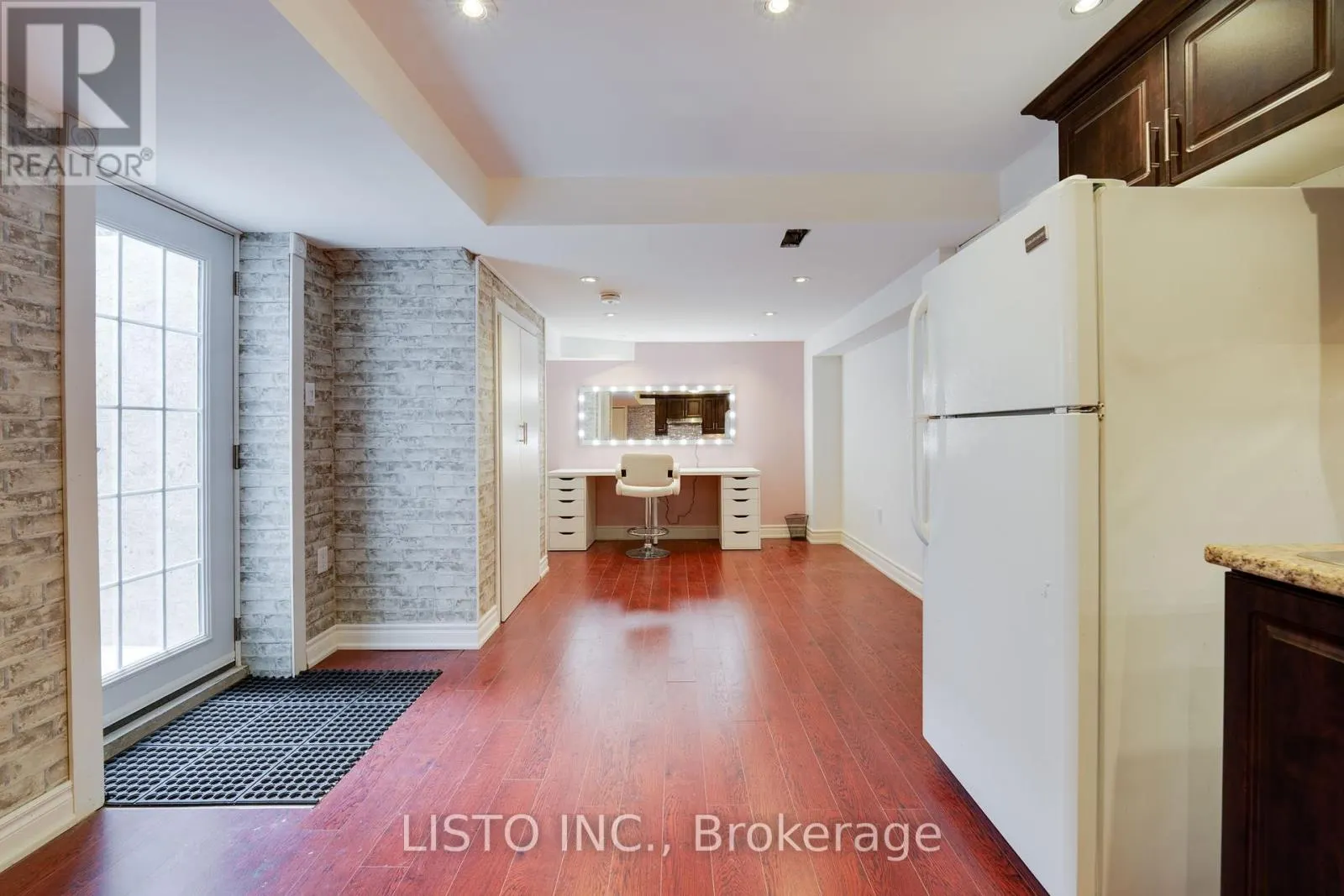 BSMT - 14 SUNNYSIDE HILL ROAD
