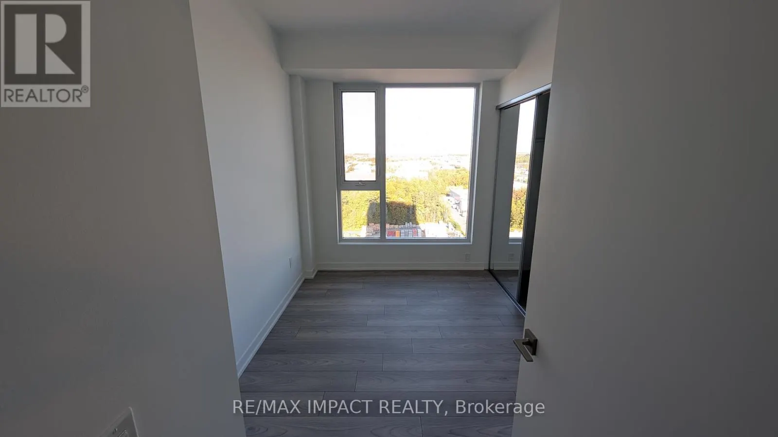 1605 - 474 CALDARI ROAD