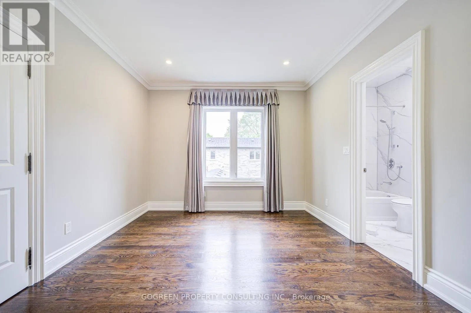 329 PALISER CRESCENT