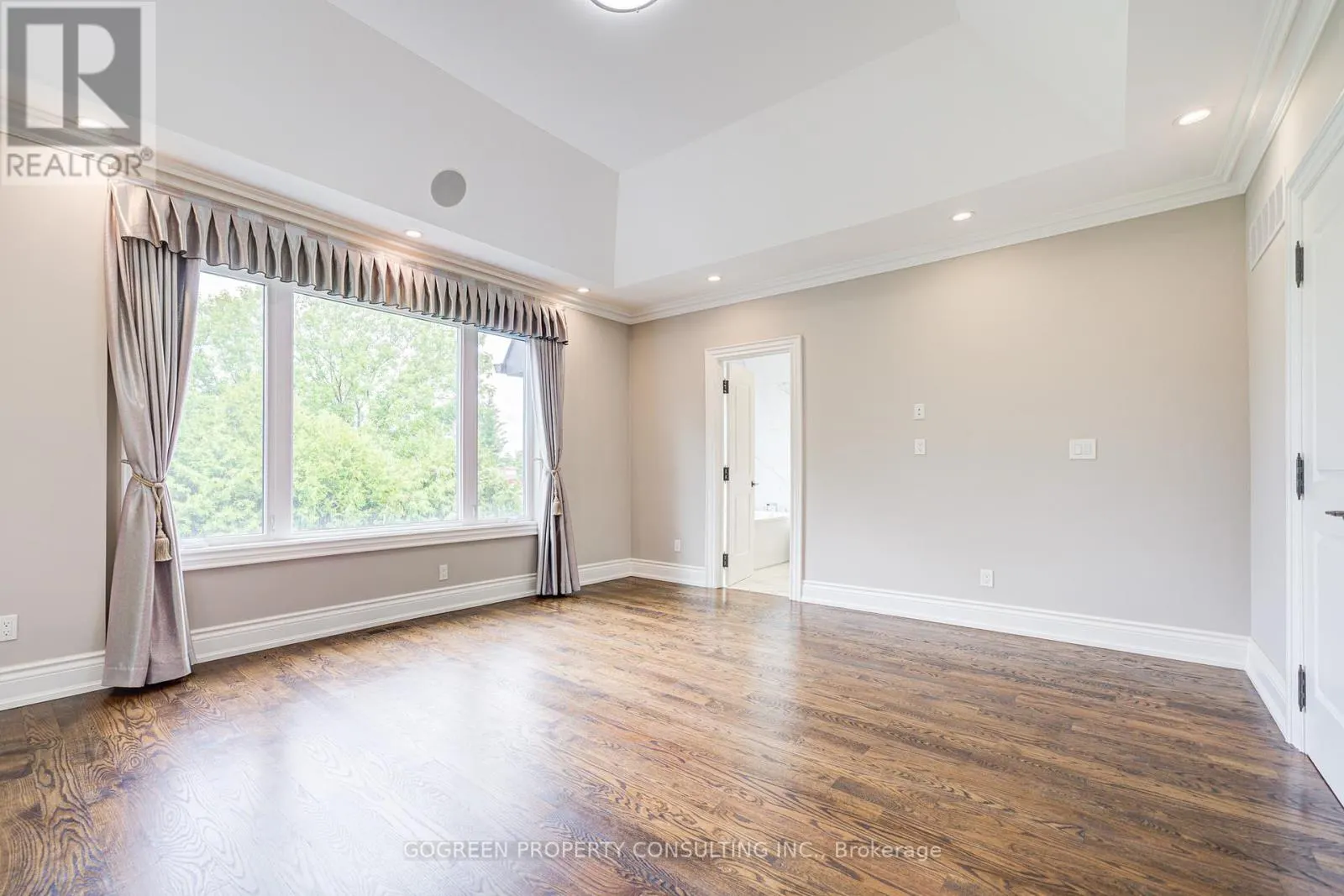 329 PALISER CRESCENT