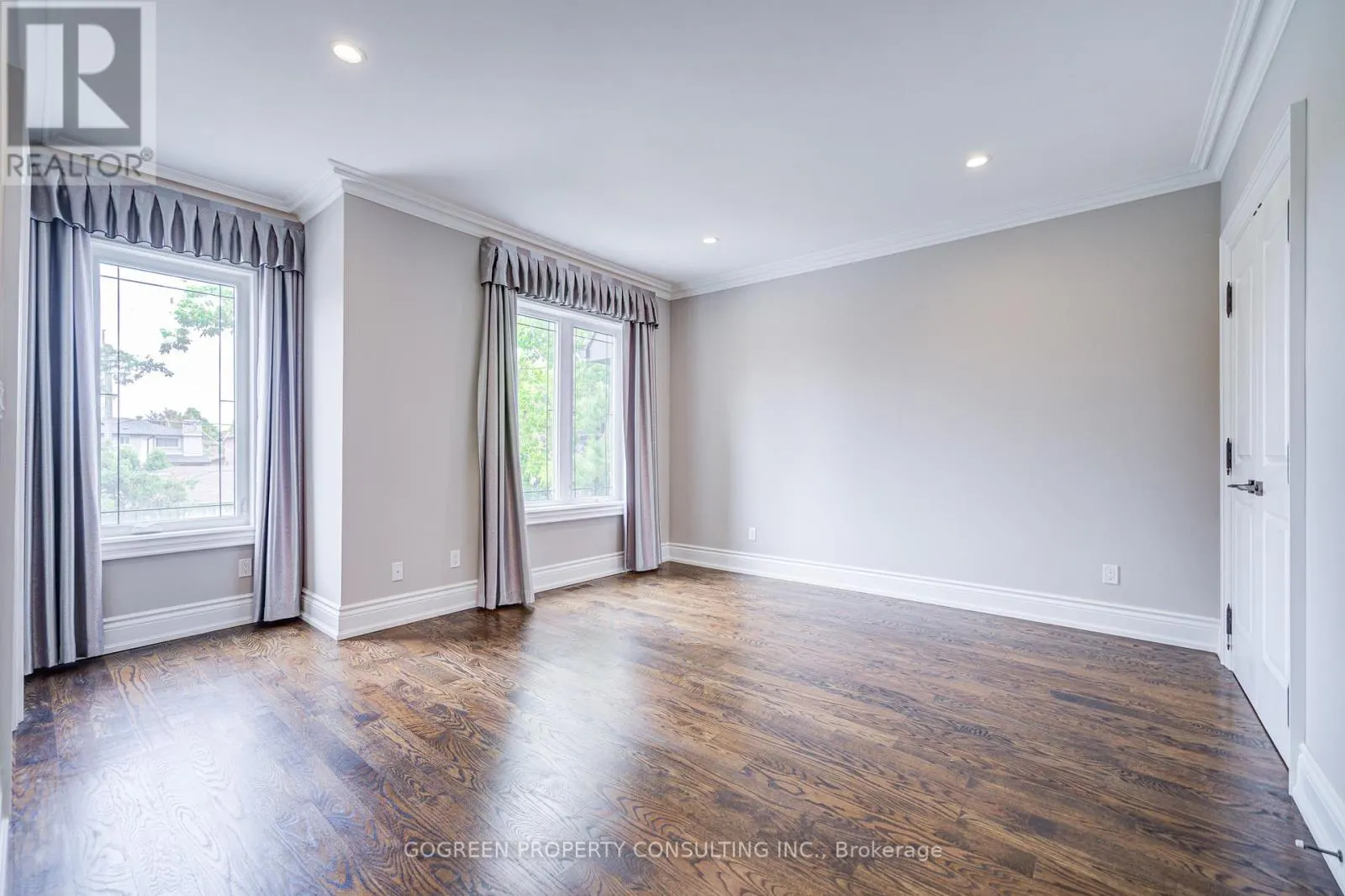 329 PALISER CRESCENT
