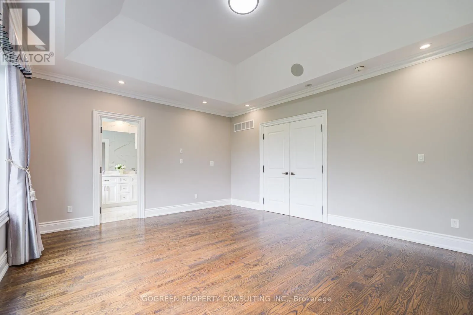 329 PALISER CRESCENT