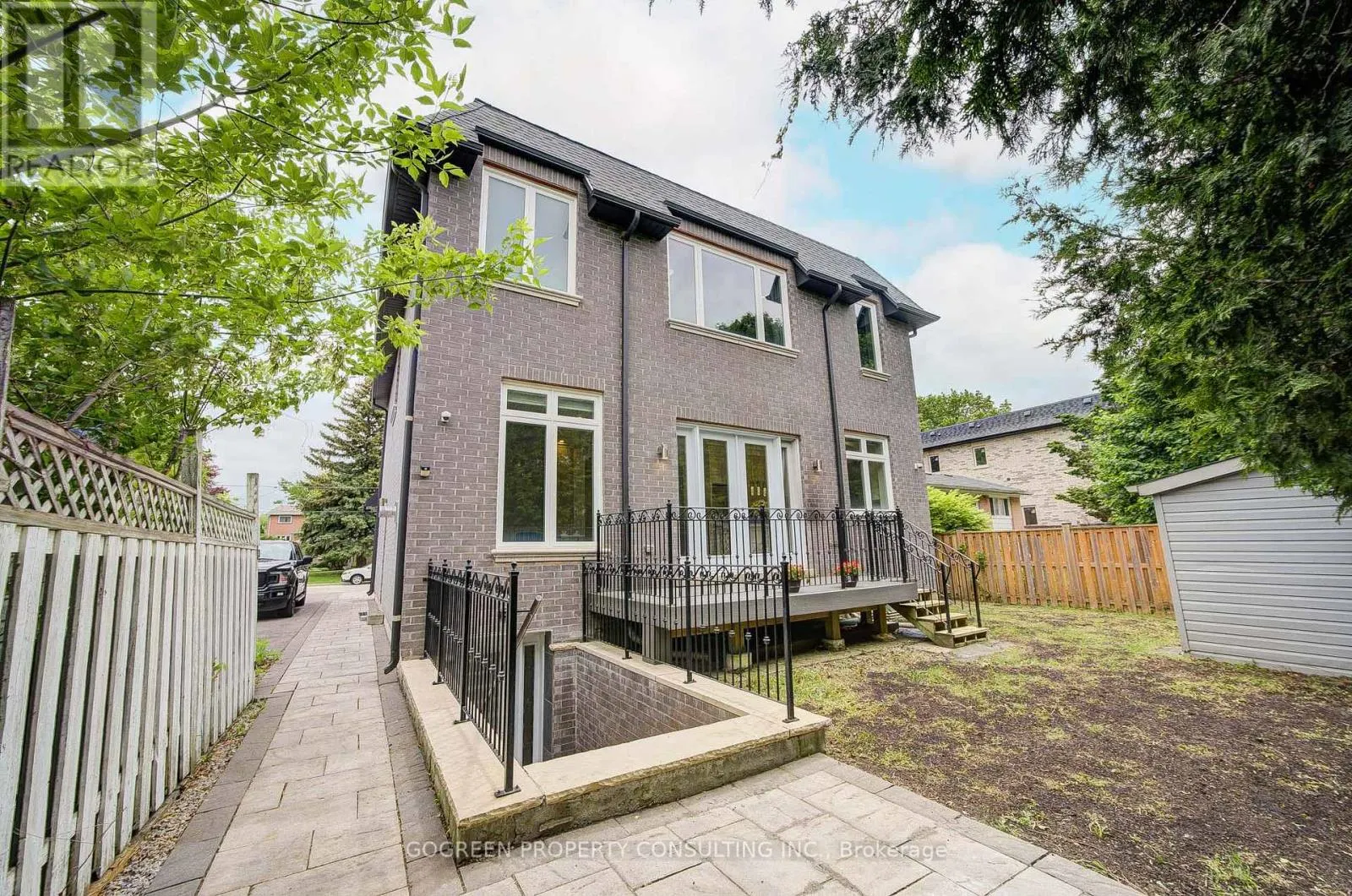 329 PALISER CRESCENT