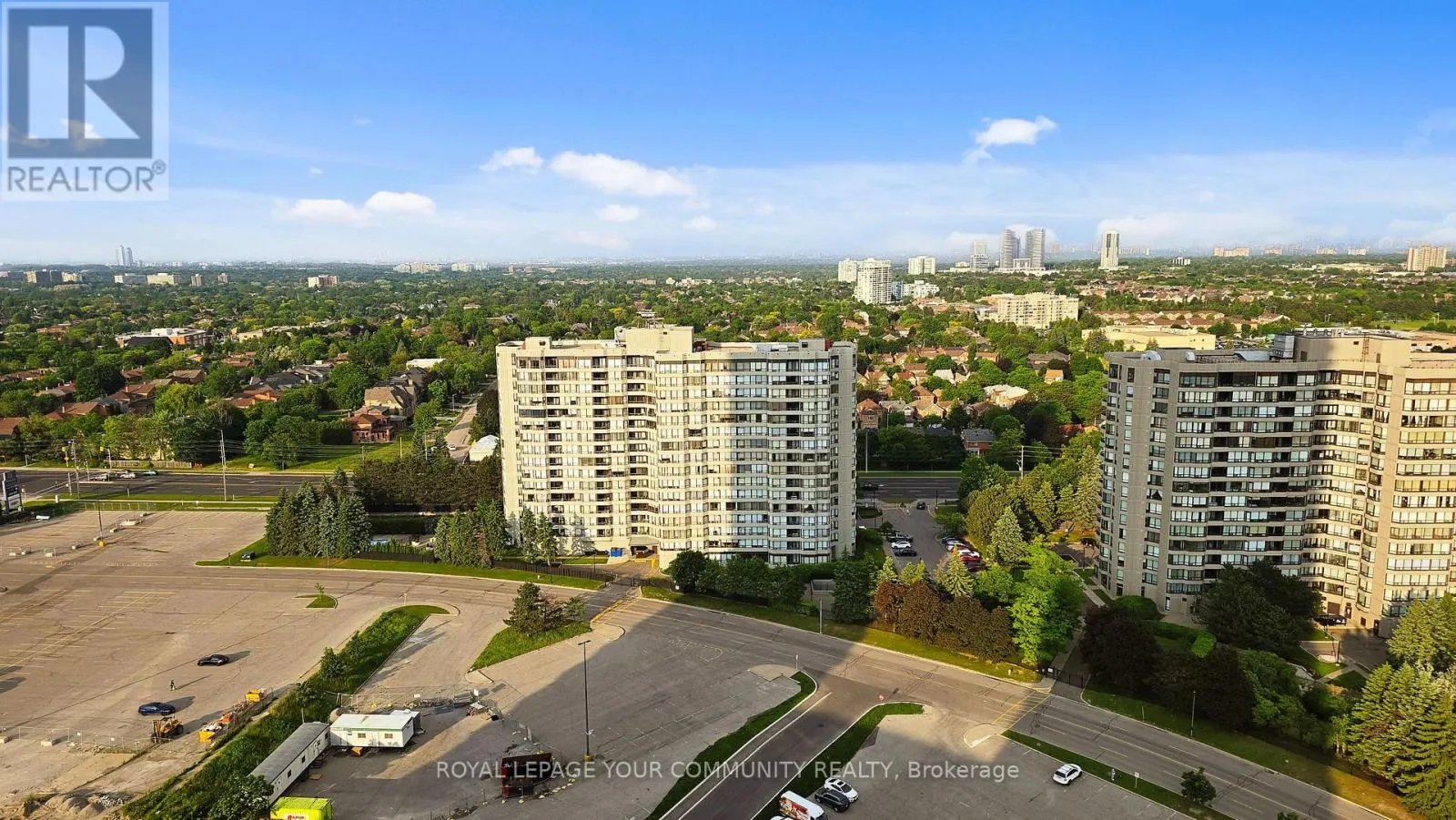 2101 - 30 UPPER MALL WAY