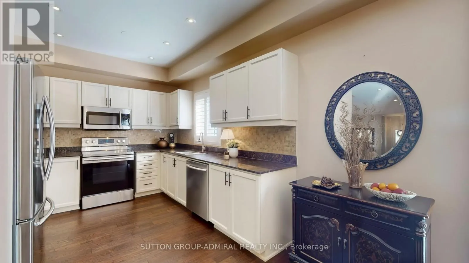 222 HOLLYWOOD HILL CIRCLE