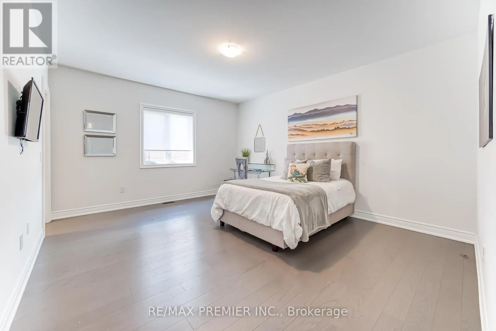 101 APPLEYARD AVENUE