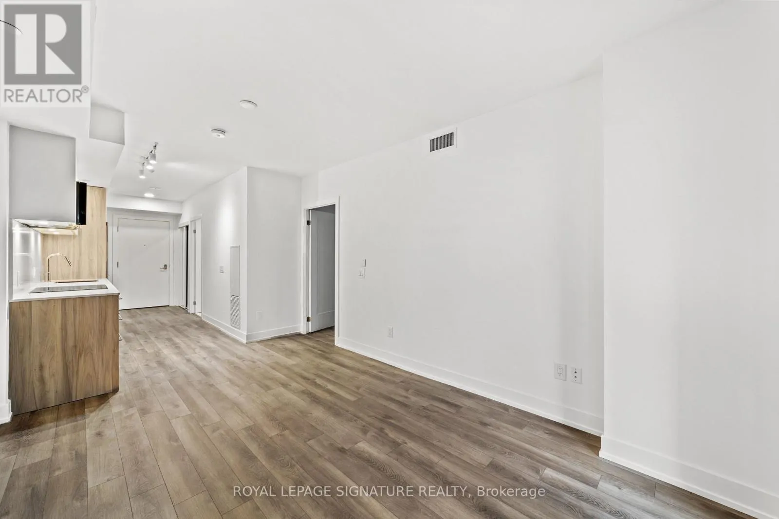 501 - 9 CLEGG ROAD