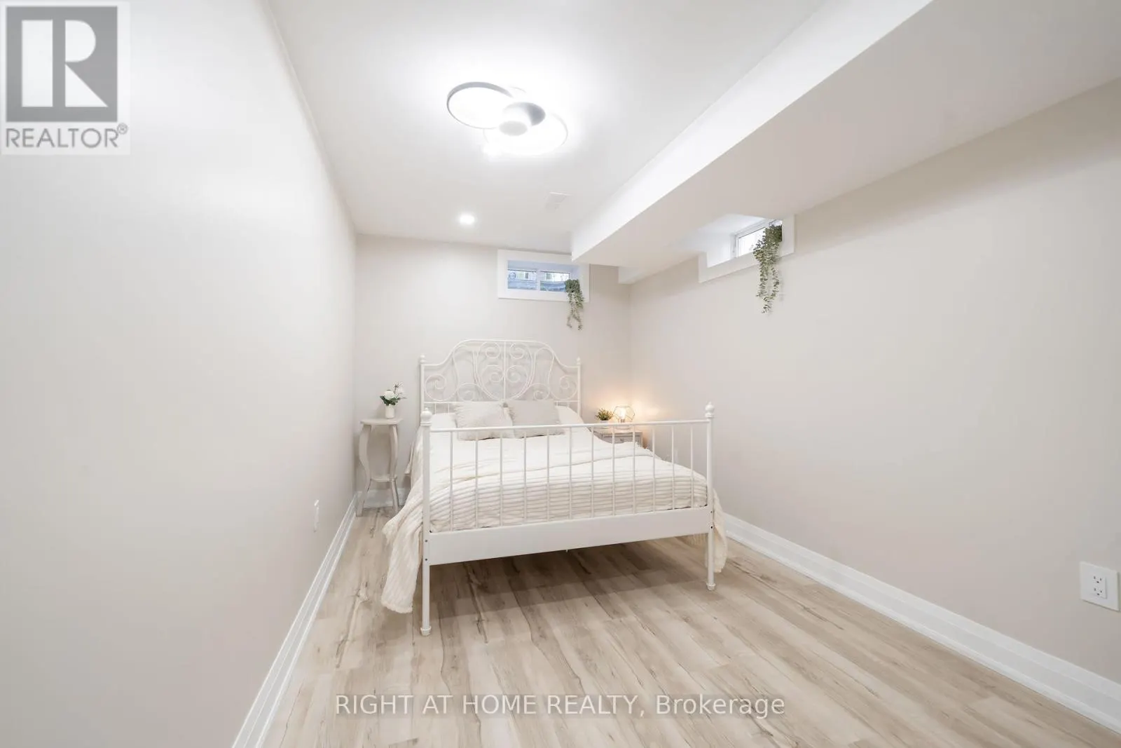 182 MEADOWHAWK TRAIL