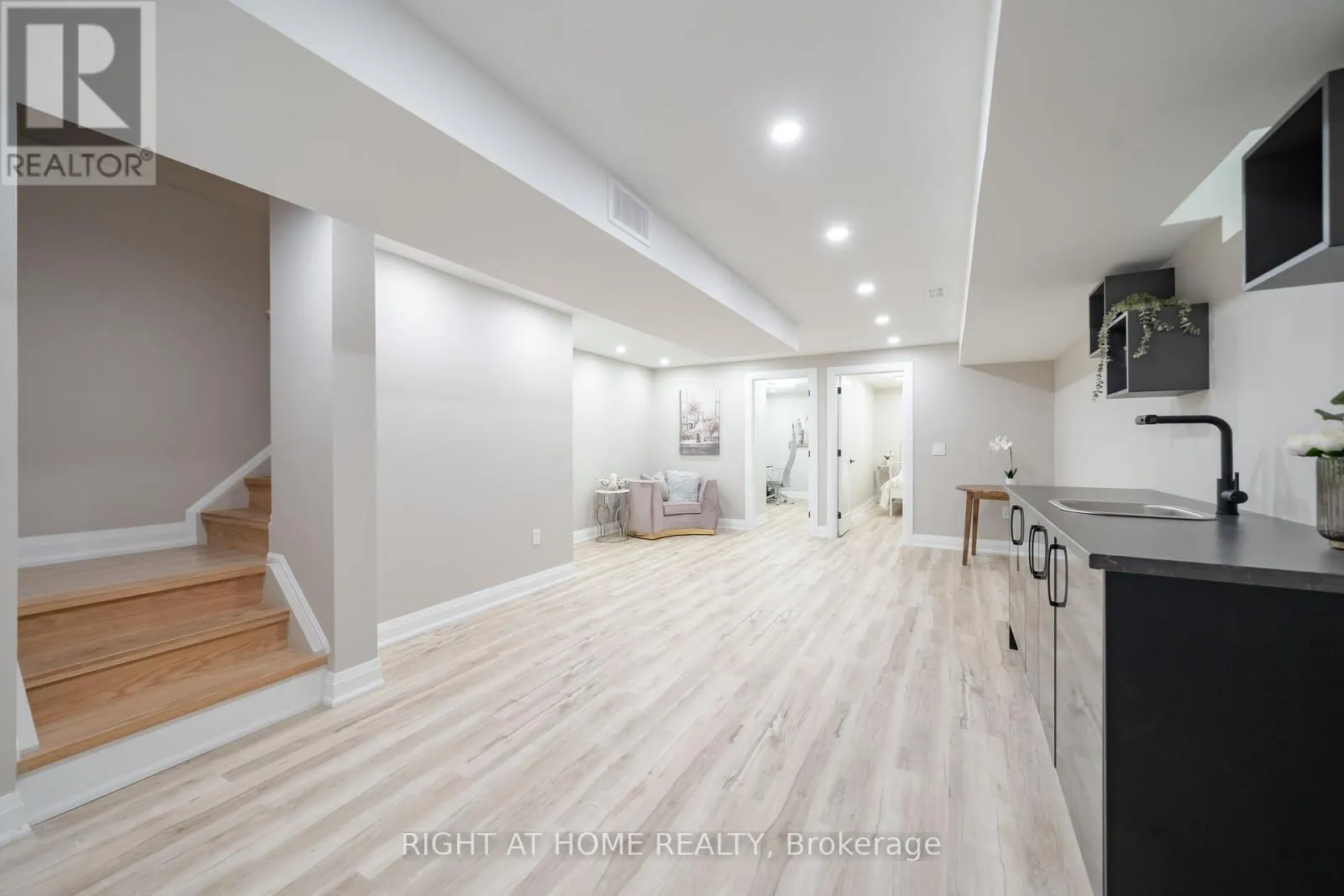 182 MEADOWHAWK TRAIL