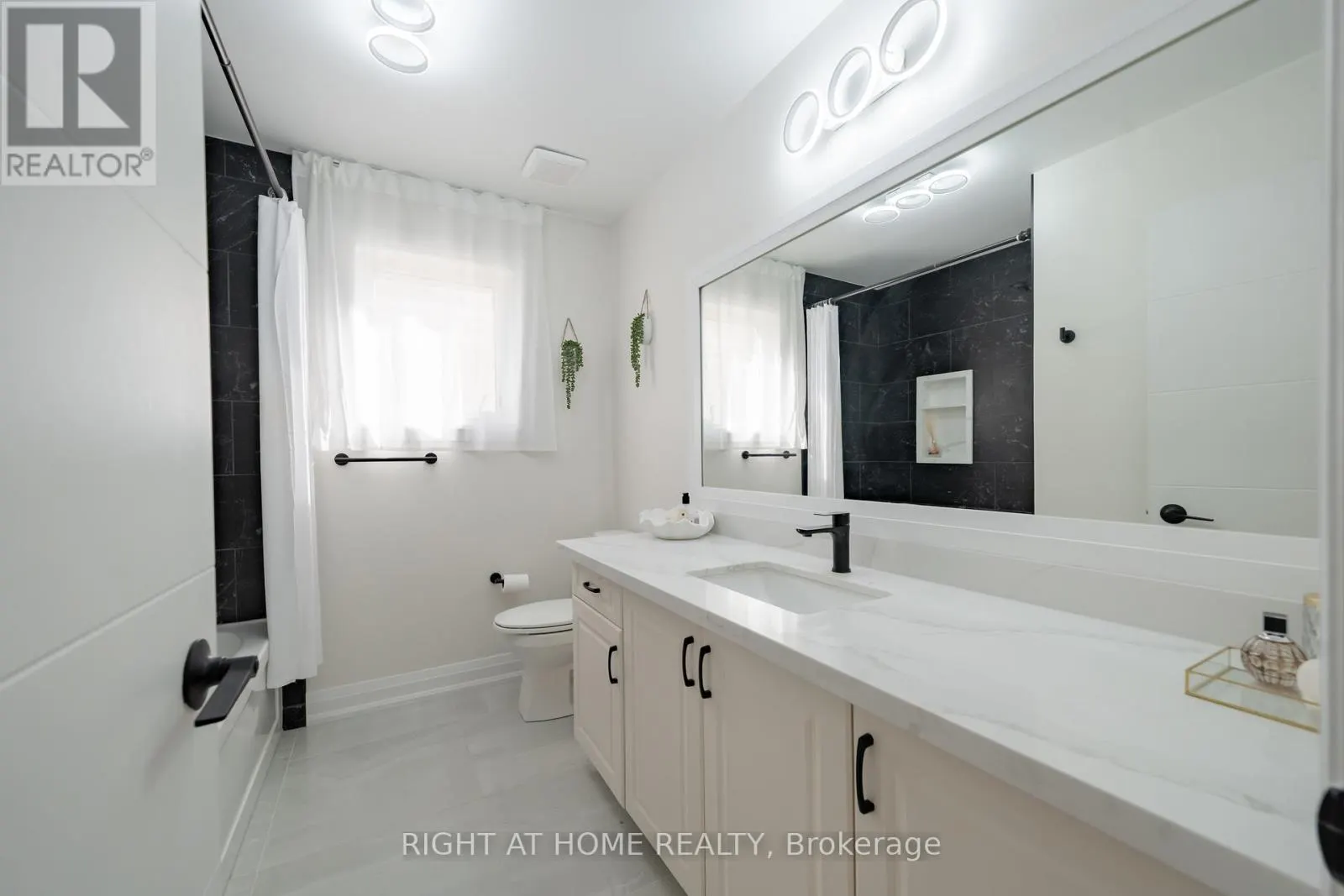 182 MEADOWHAWK TRAIL