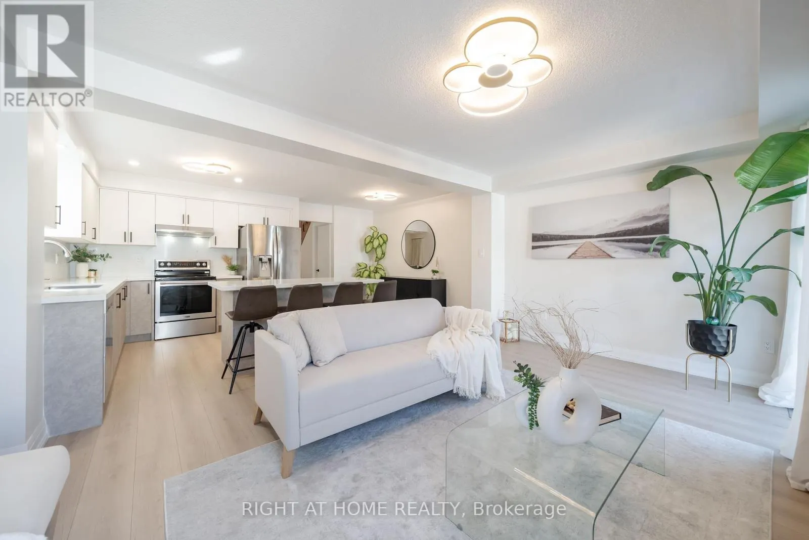 182 MEADOWHAWK TRAIL