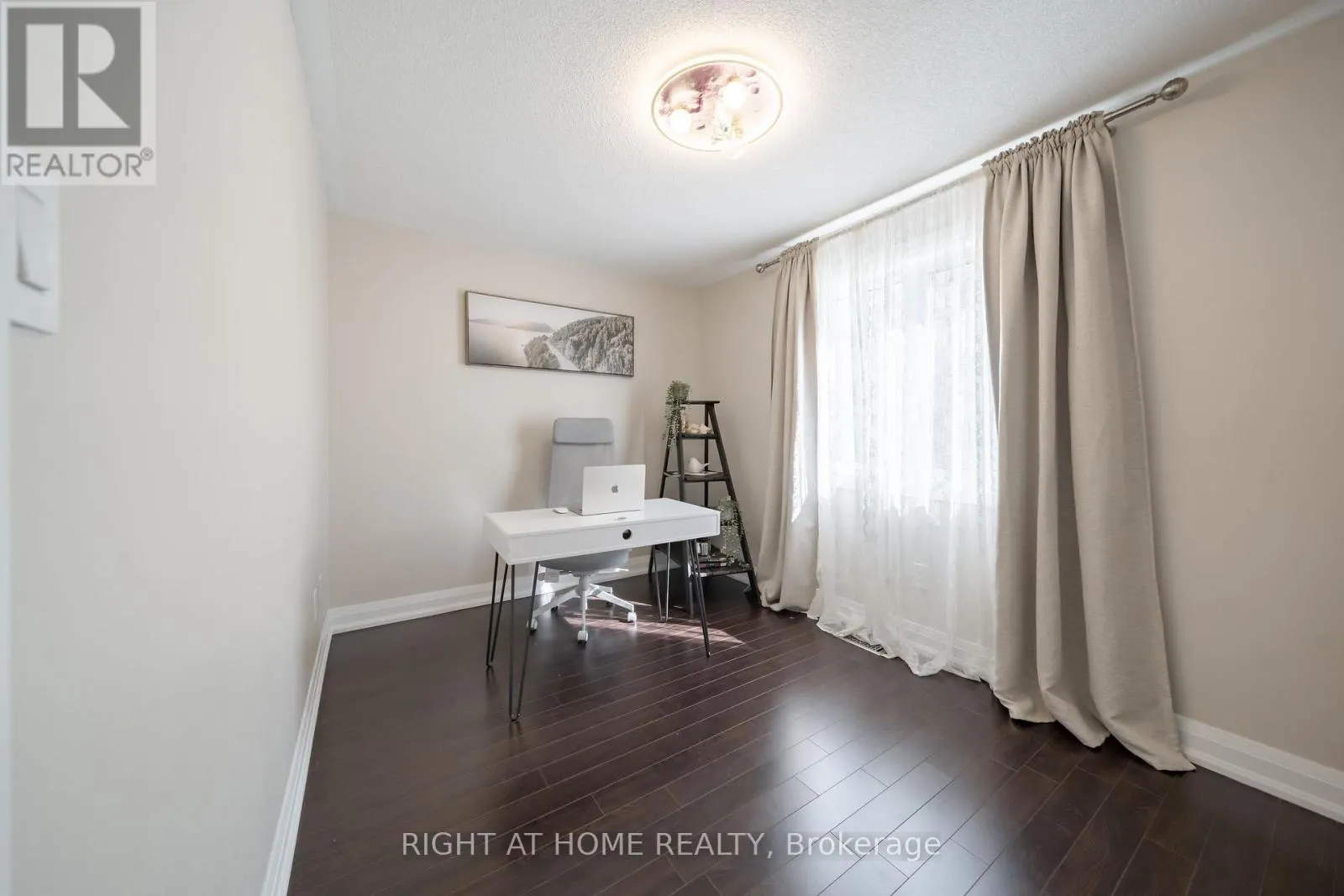 182 MEADOWHAWK TRAIL