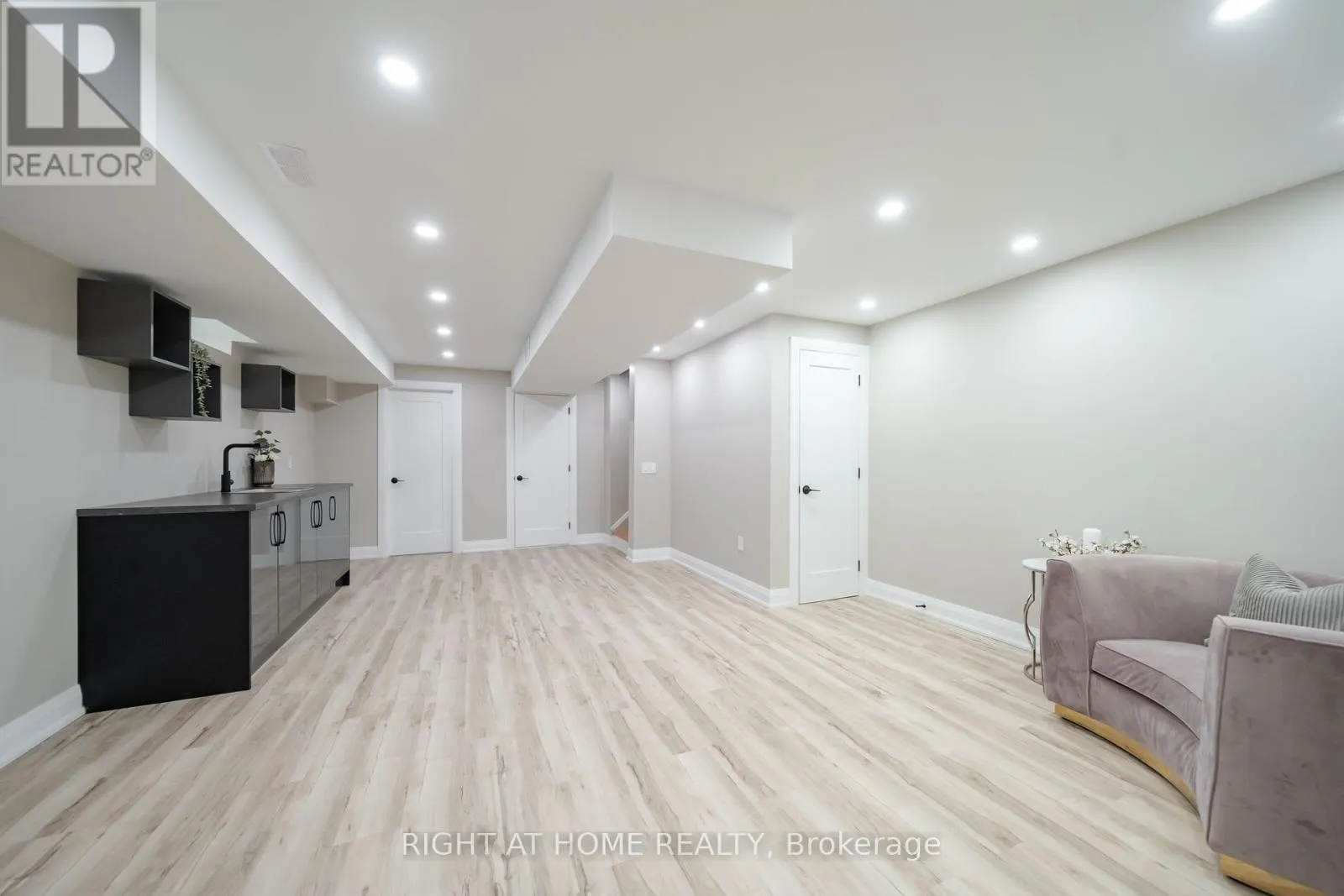 182 MEADOWHAWK TRAIL