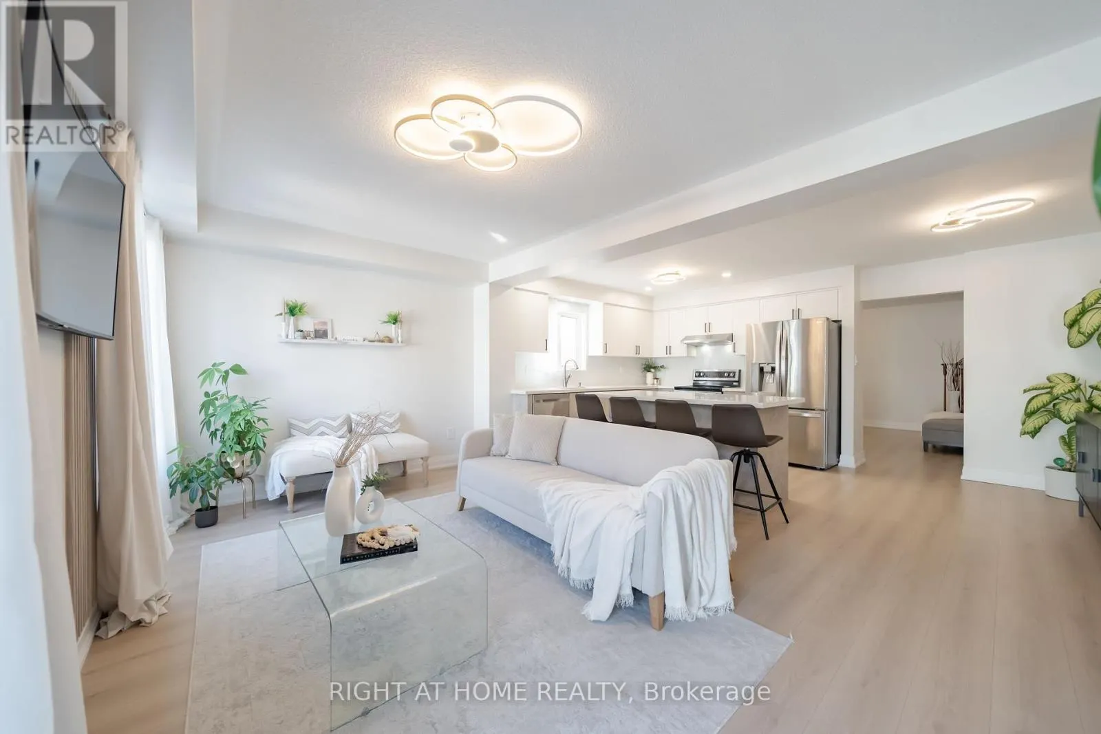 182 MEADOWHAWK TRAIL