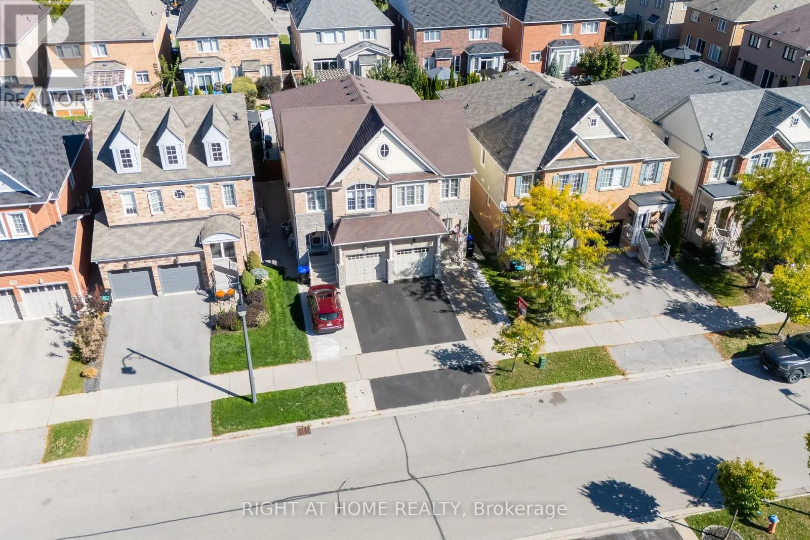 182 MEADOWHAWK TRAIL