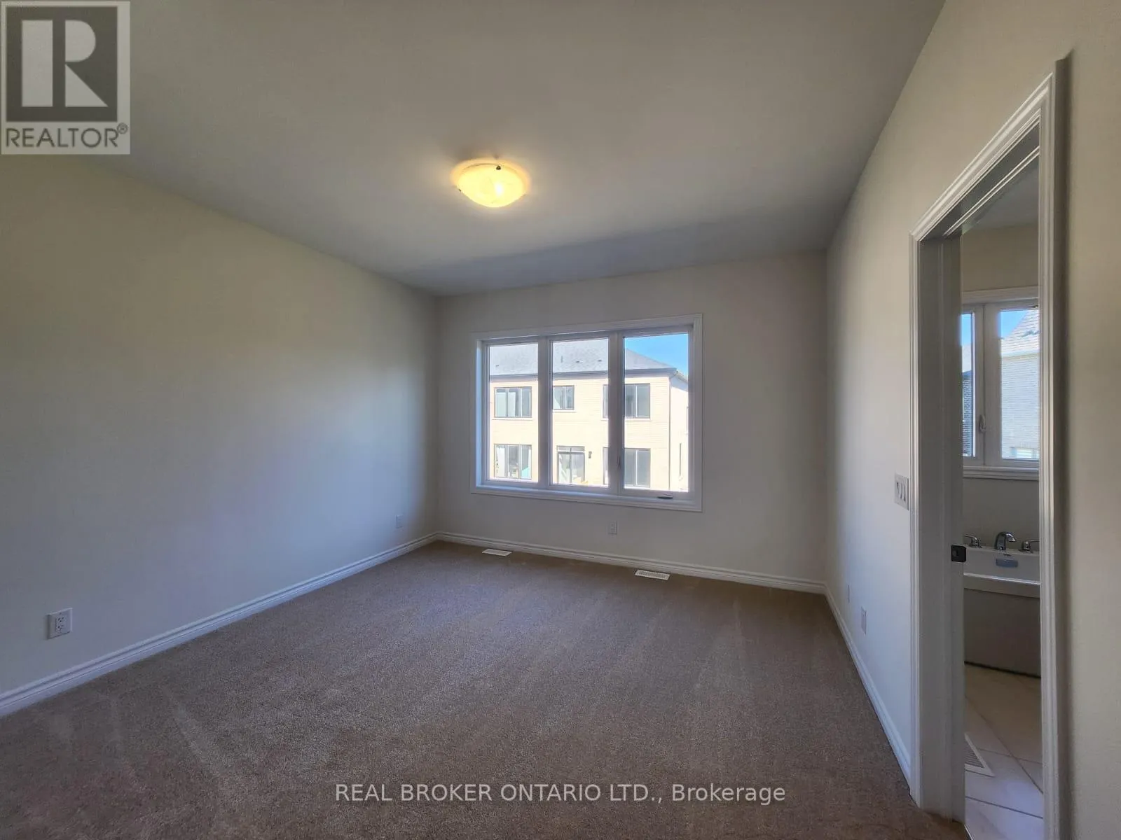 17 FREEMAN WILLIAMS STREET