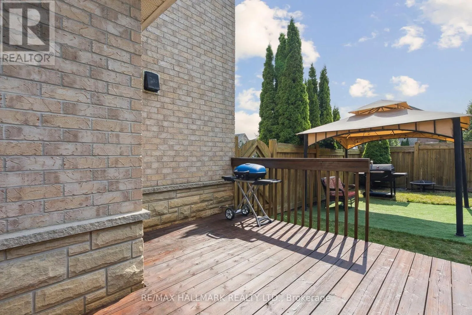 197 ASPENWOOD DRIVE