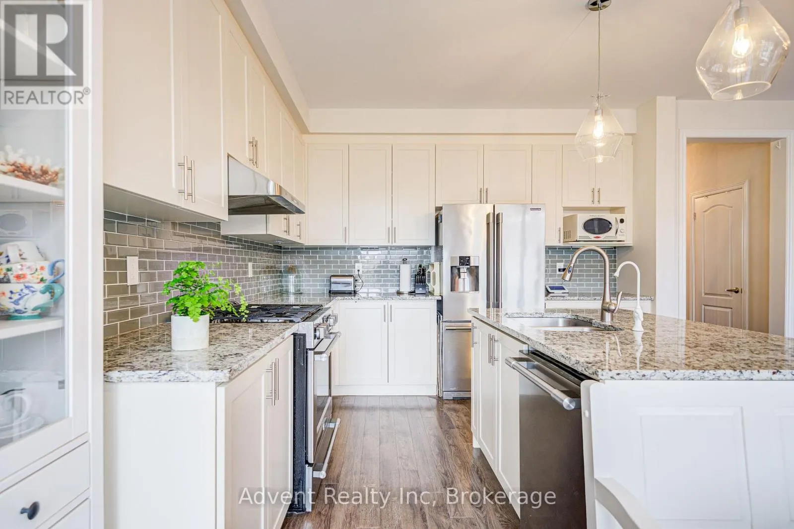 95 BEECHBOROUGH CRESCENT