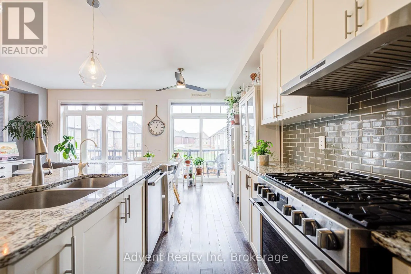 95 BEECHBOROUGH CRESCENT