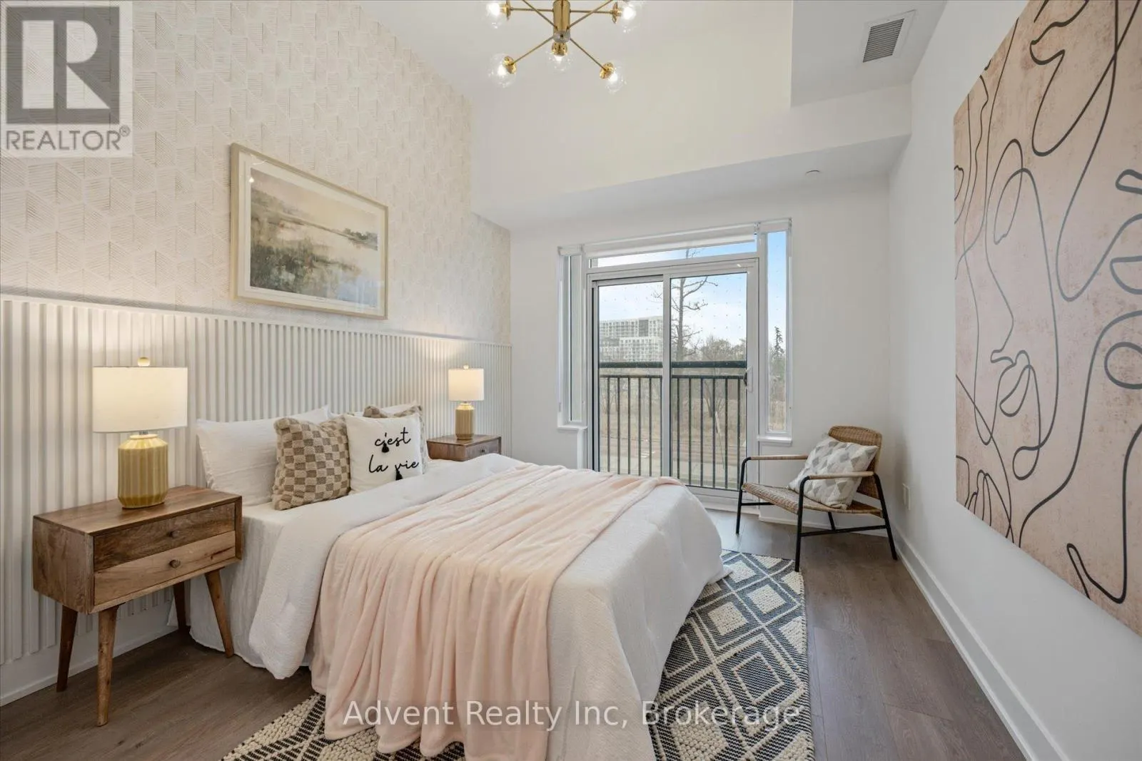 132 - 8 CEDARLAND DRIVE
