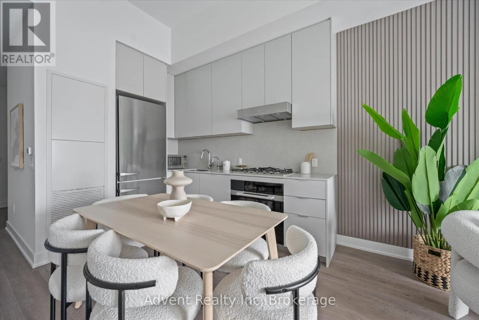 132 - 8 CEDARLAND DRIVE