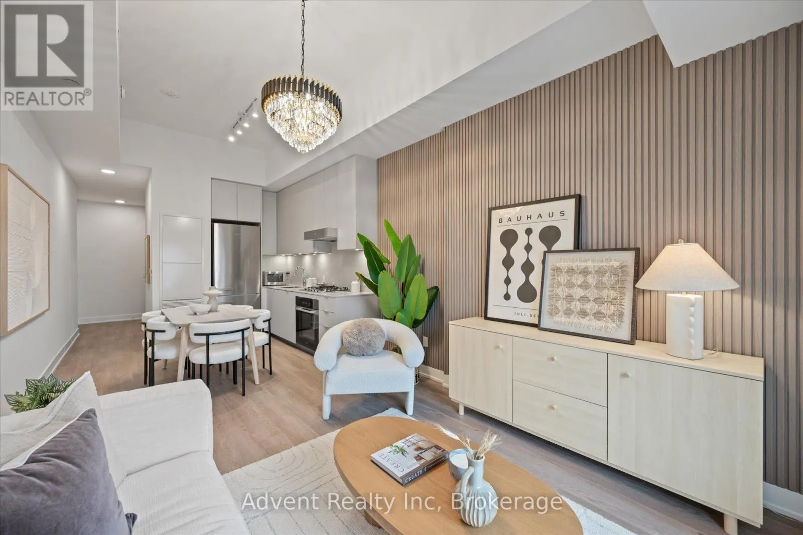 132 - 8 CEDARLAND DRIVE