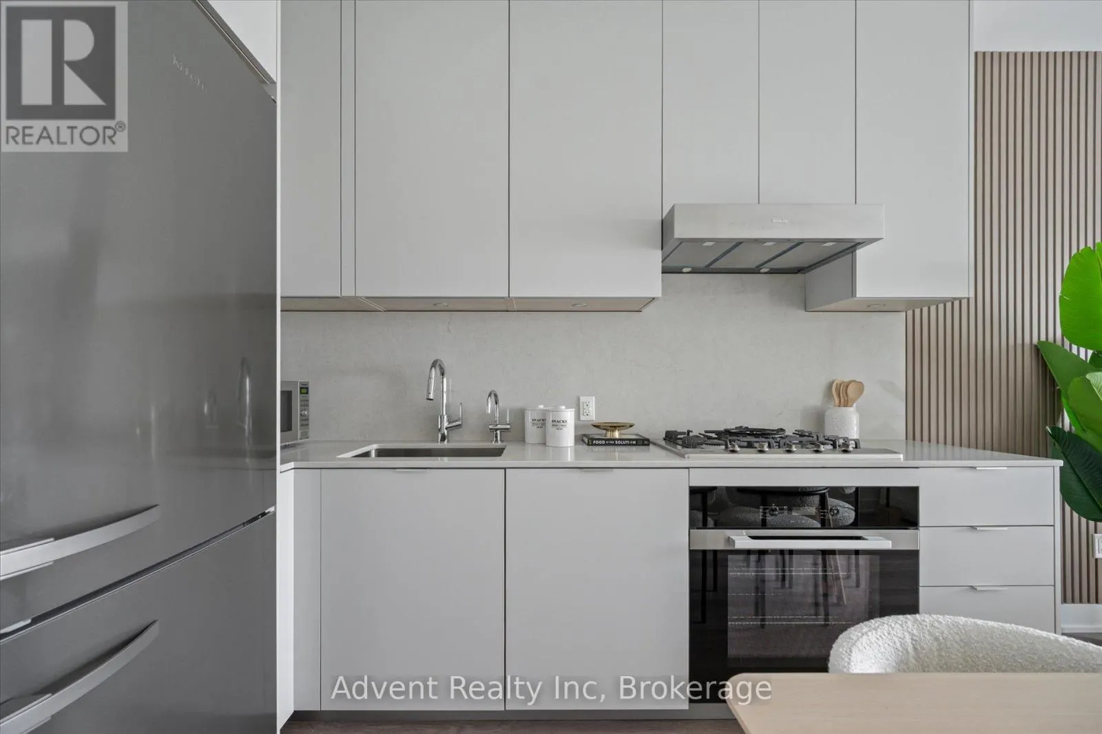 132 - 8 CEDARLAND DRIVE