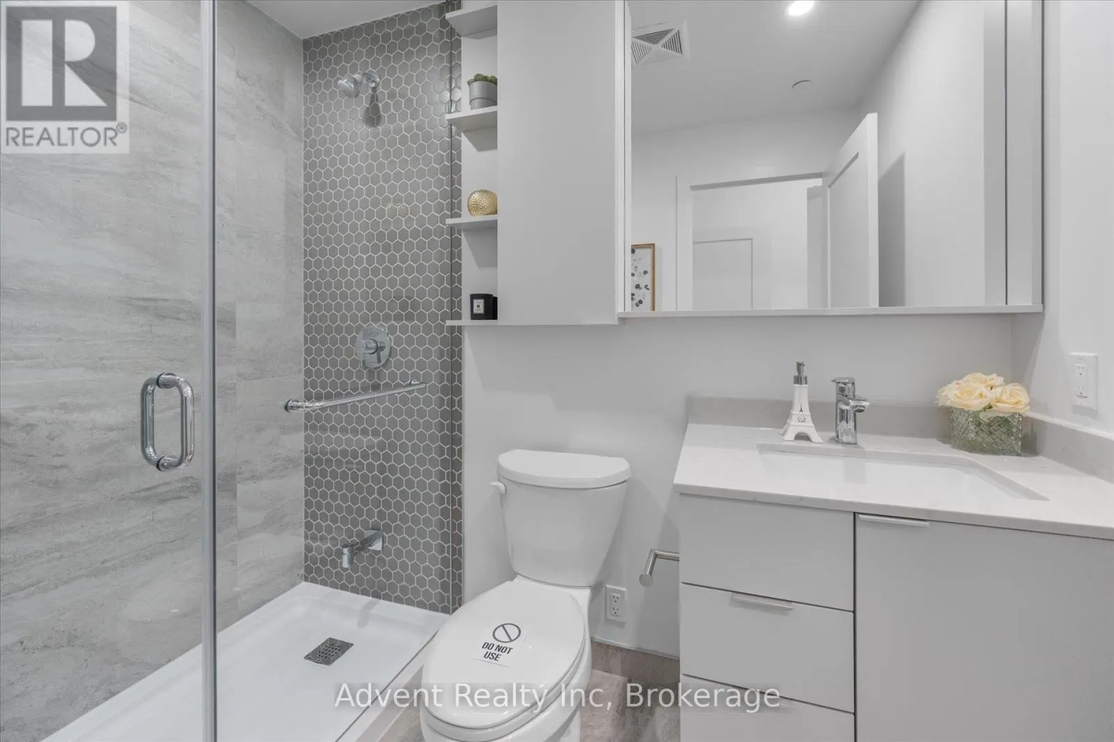 132 - 8 CEDARLAND DRIVE