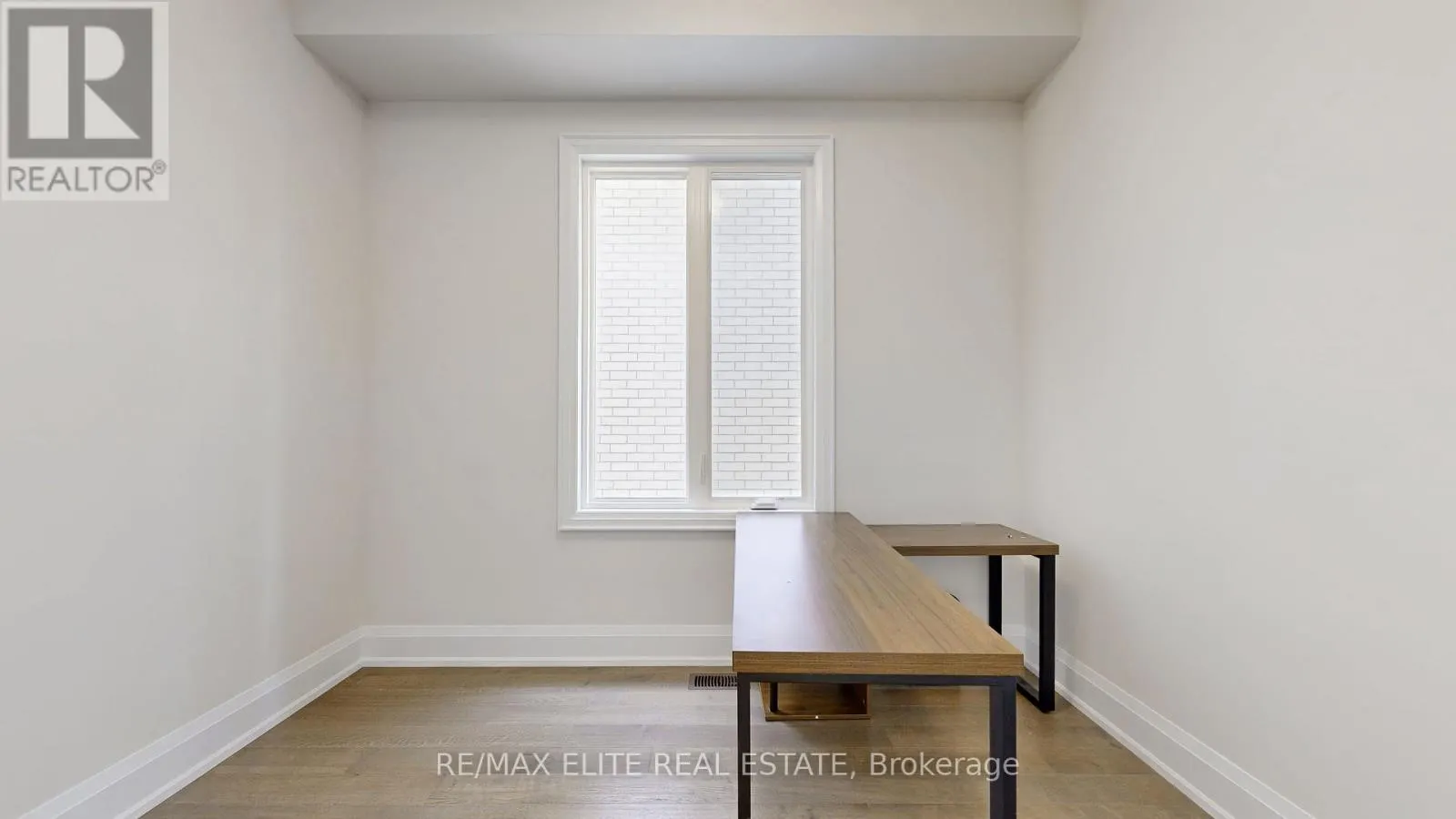 11 DWELL AVENUE